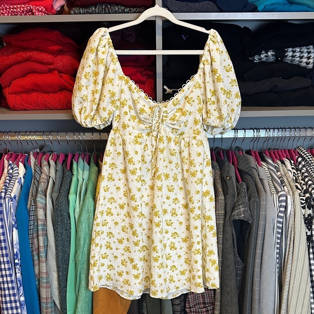 Sabo white/yellow floral short puff sleeve lined front tie dress size XS